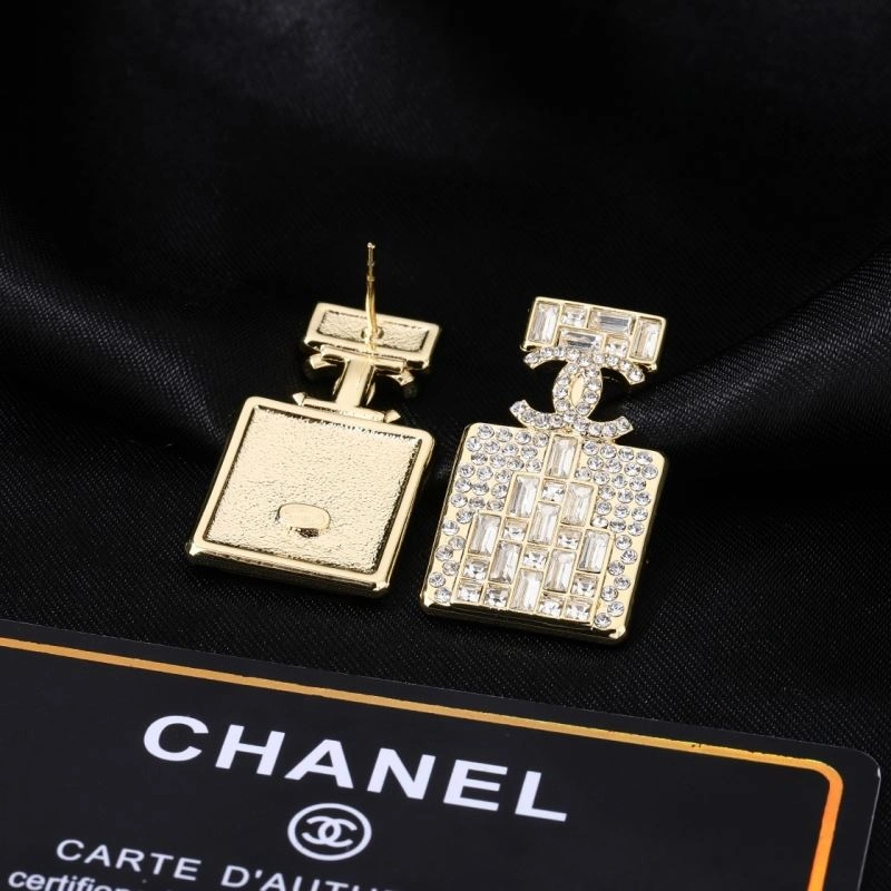 Chanel Earrings Snug 227638