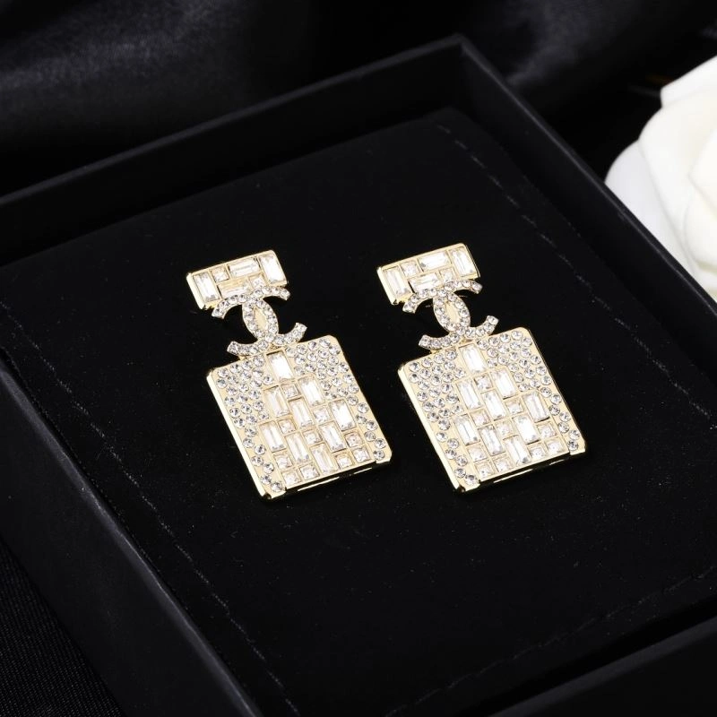 Chanel Earrings Snug 227638