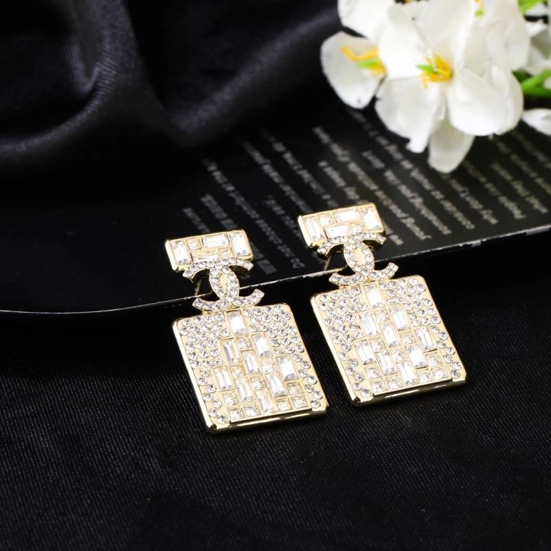 Chanel Earrings Snug 227638
