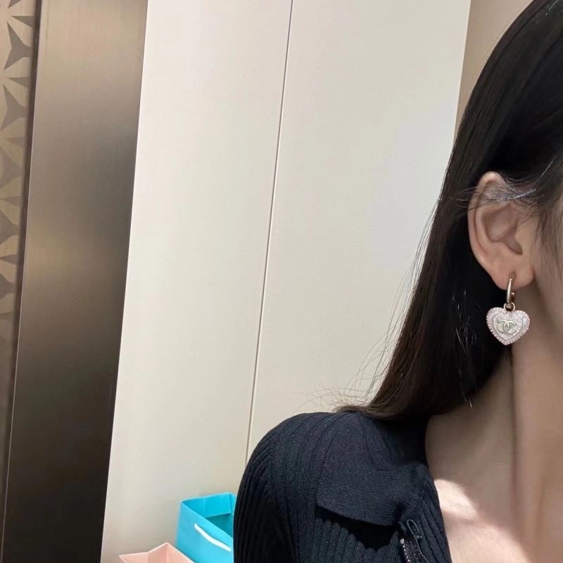 Compact Chanel Earrings 227673