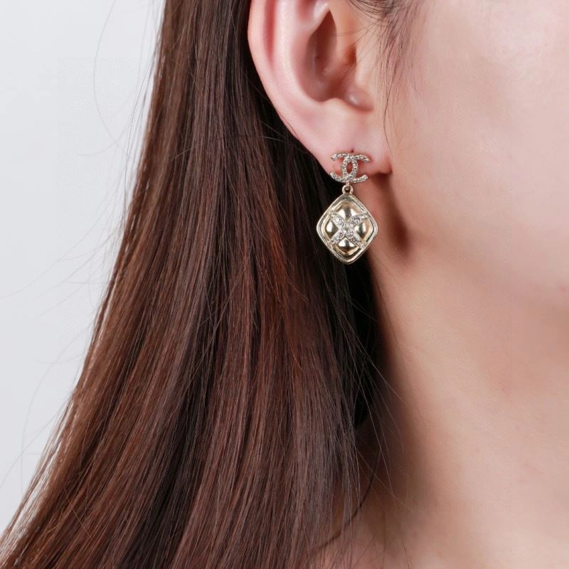 Chanel Earrings Premium 227583