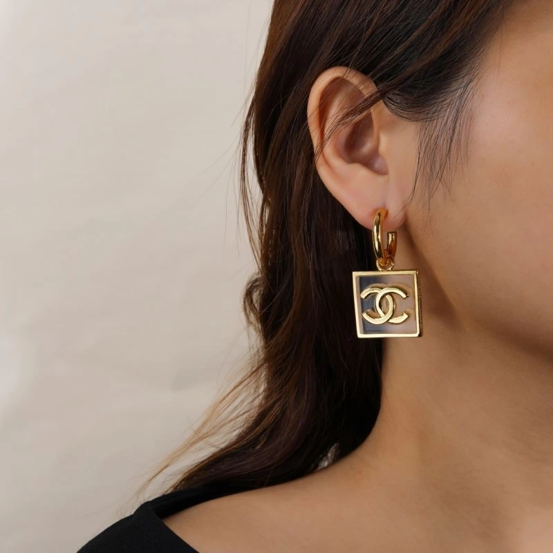 Chanel Earrings Minimalist 227582