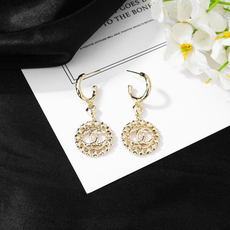 Reliable Chanel Earrings 227569