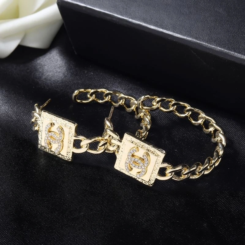 Chanel Earrings Affordable 227574