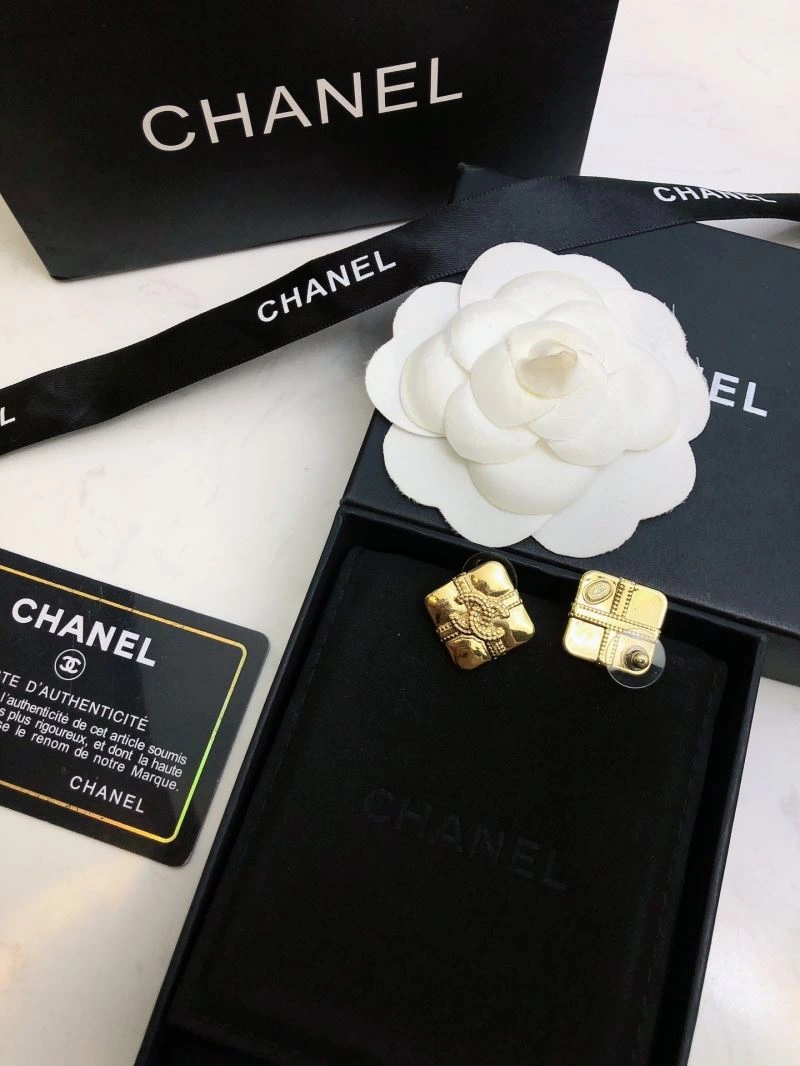 Chanel Earrings Practical 227546