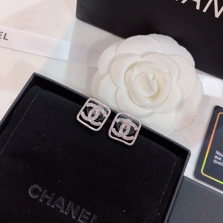 Packable Chanel Earrings 227545