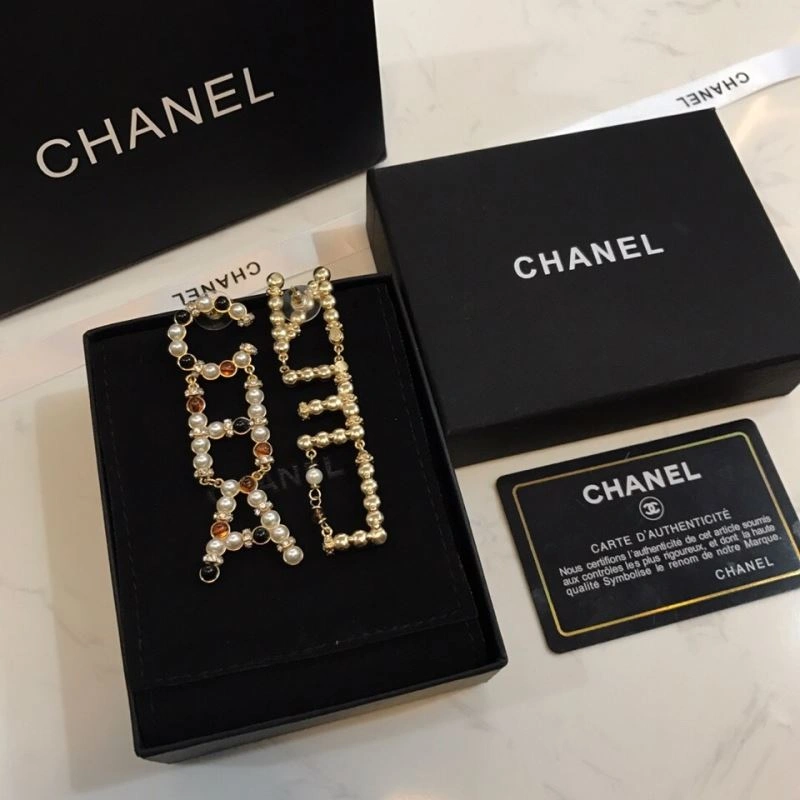 Chanel Earrings Lightweight 227536