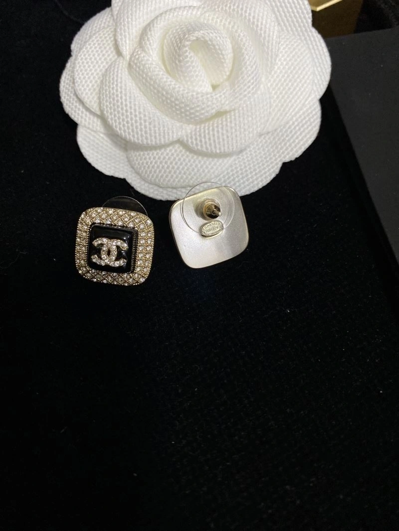 Chanel Earrings Functional 227580