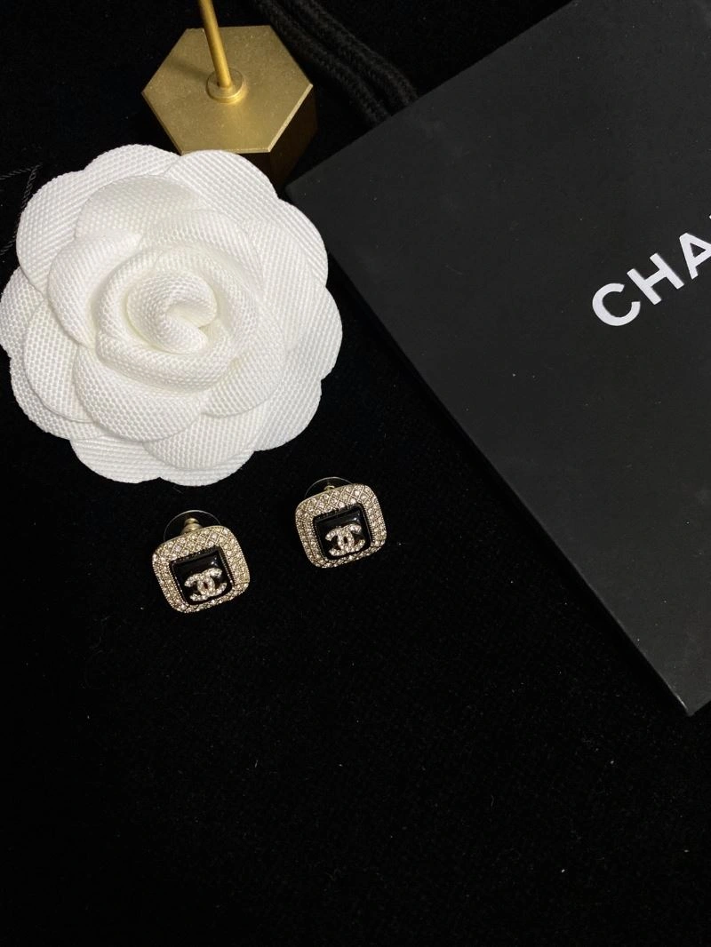 Chanel Earrings Functional 227580