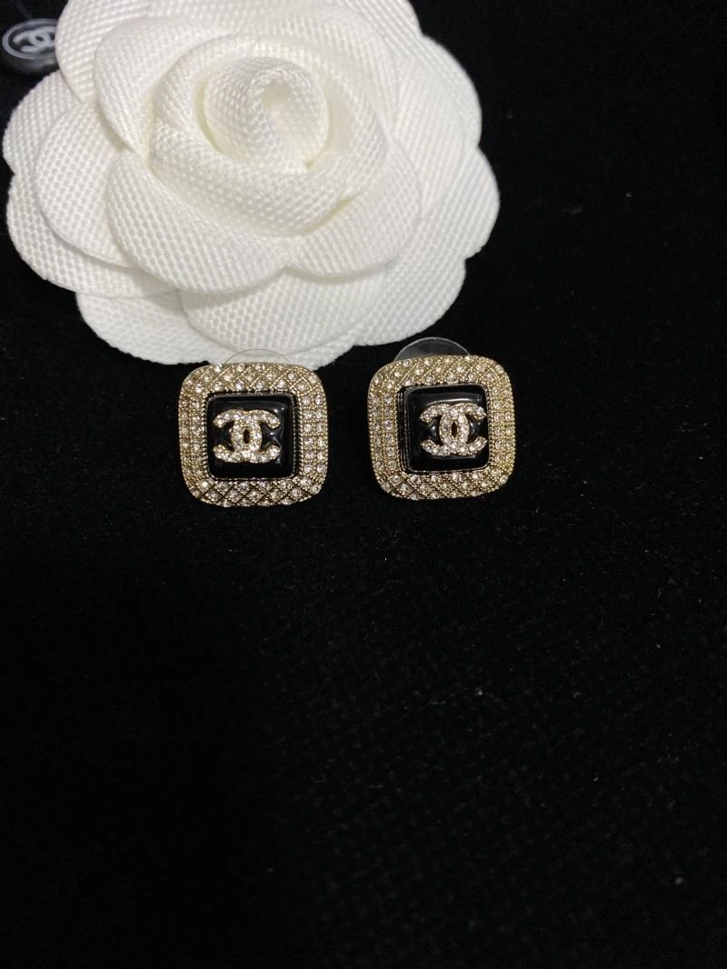 Chanel Earrings Functional 227580