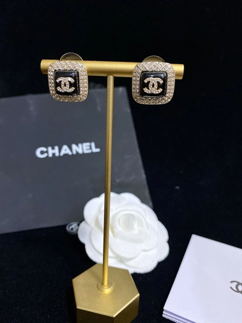 Chanel Earrings Functional 227580