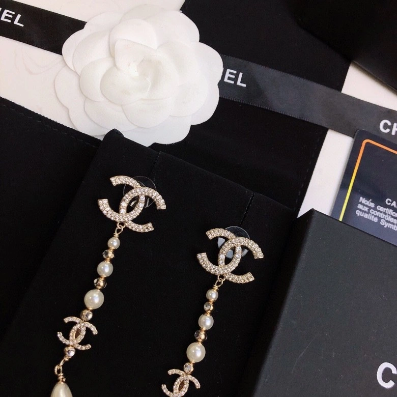 Chic Chanel Earrings 227538