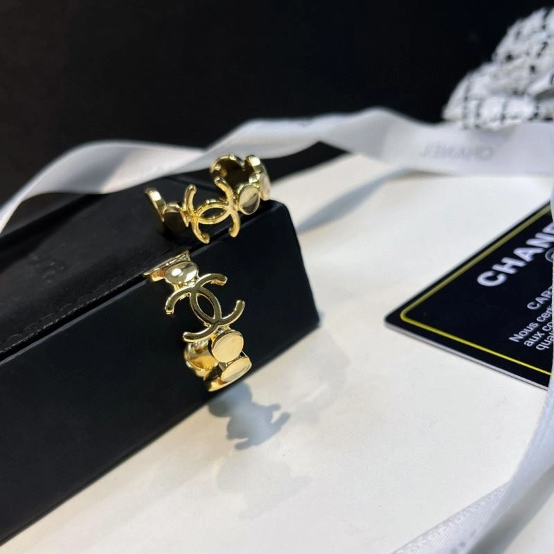 Chanel Earrings Resilient 227573
