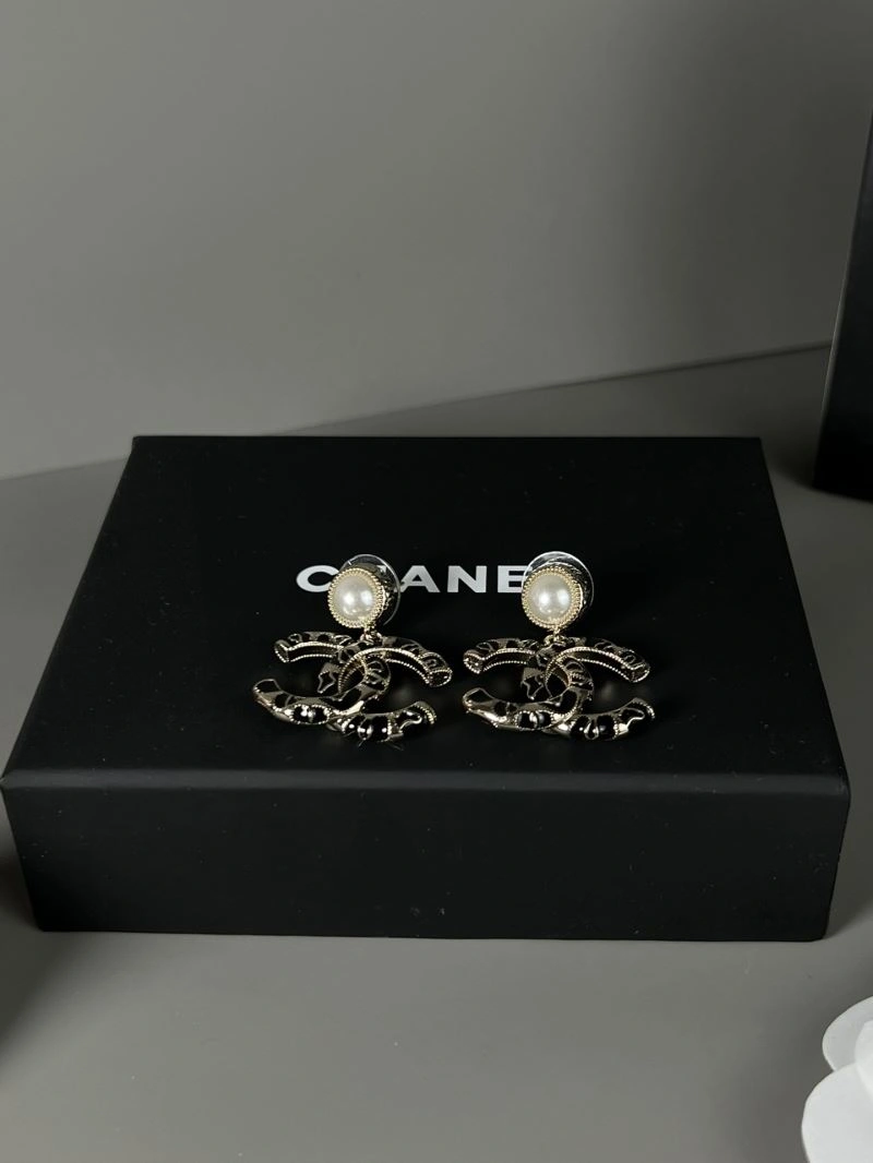 Trendsetting Chanel Earrings 227526