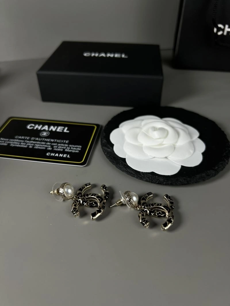 Trendsetting Chanel Earrings 227526