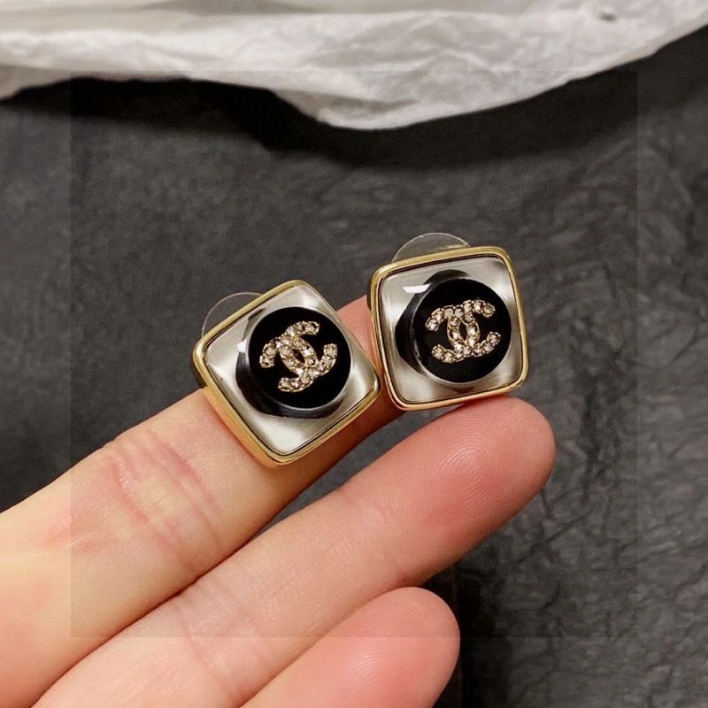 Chanel Earrings Resilient 227551