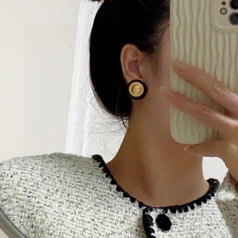 Chic Chanel Earrings 227556