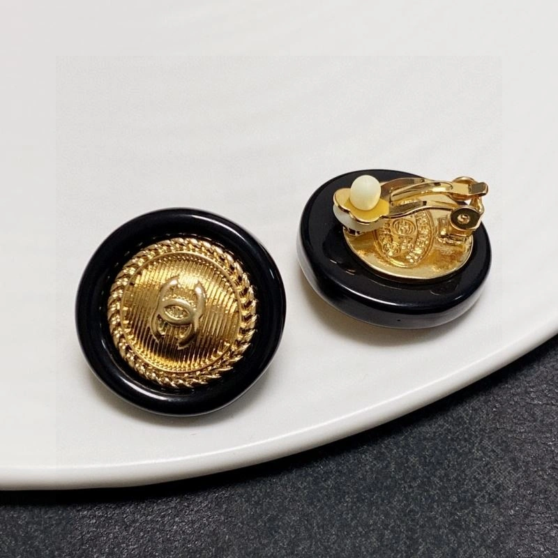 Chic Chanel Earrings 227556
