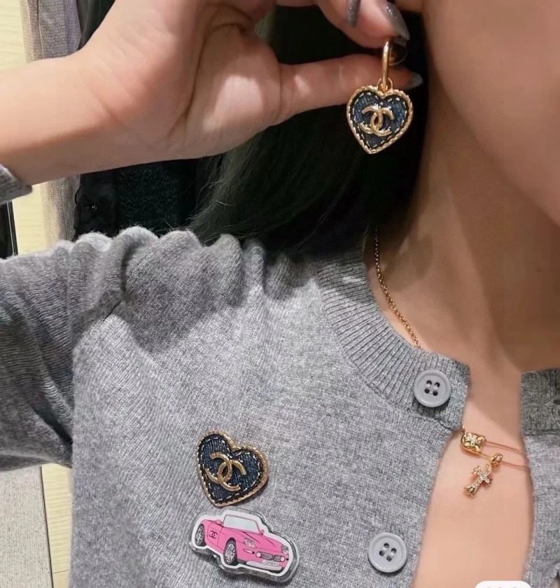 HighPerformance Chanel Earrings 227540