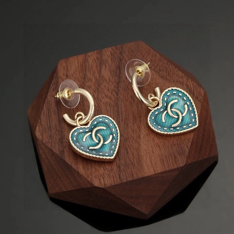 HighPerformance Chanel Earrings 227540