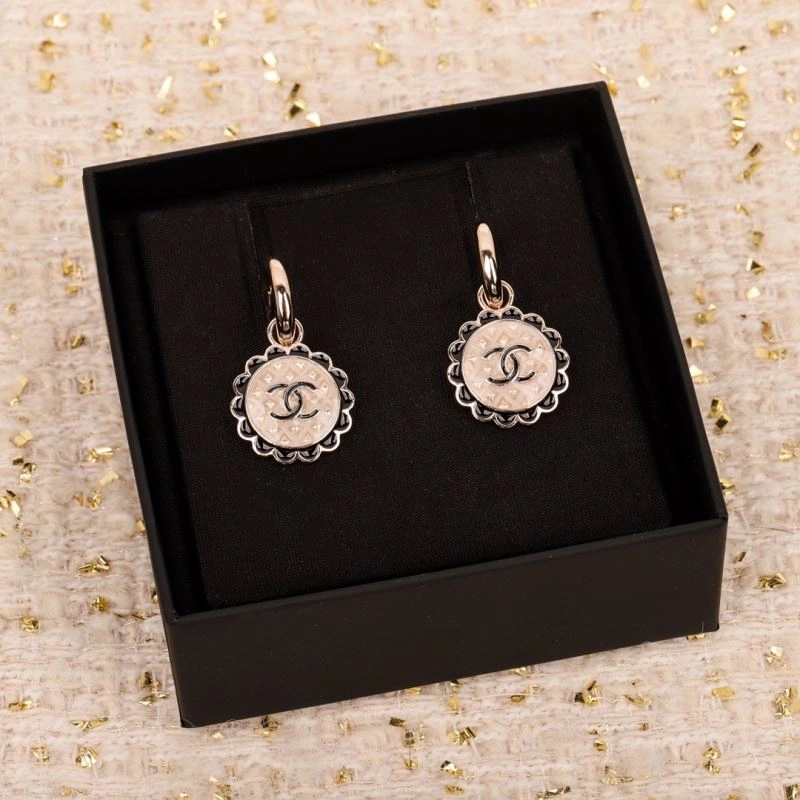 Trendsetting Chanel Earrings 227581