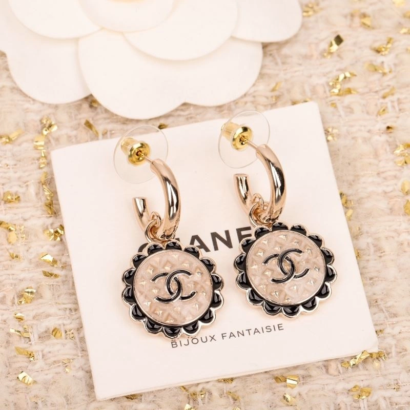 Trendsetting Chanel Earrings 227581