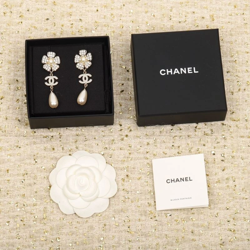 Chanel Earrings Trendsetting 227501