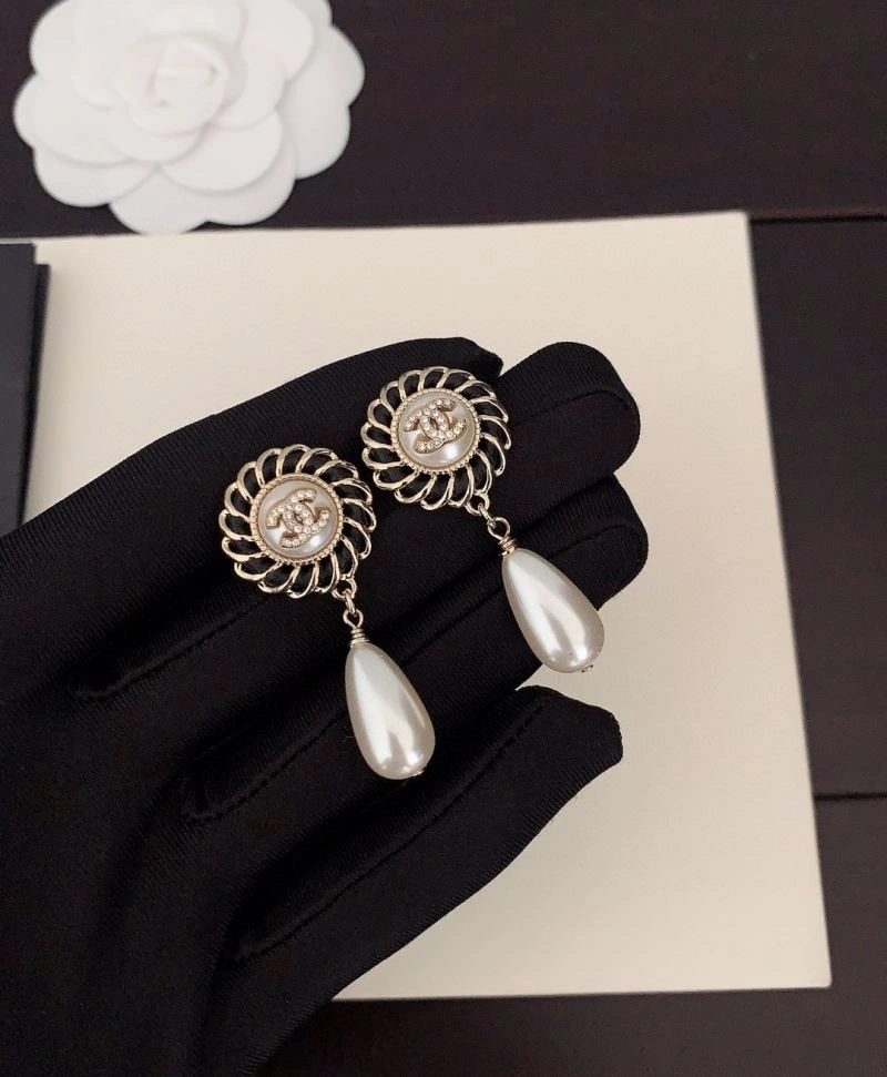 Chanel Earrings Functional 227504