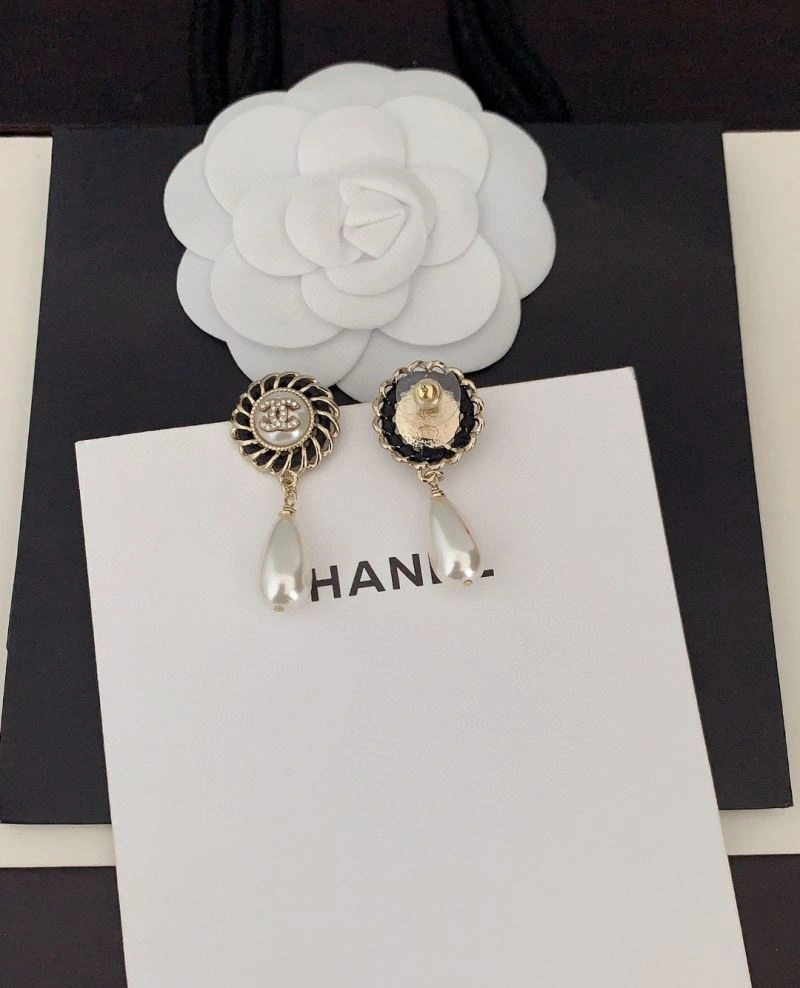 Chanel Earrings Functional 227504