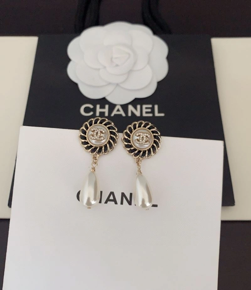 Chanel Earrings Functional 227504