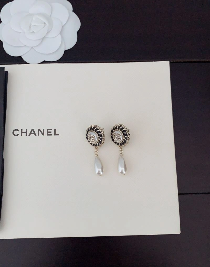 Chanel Earrings Functional 227504