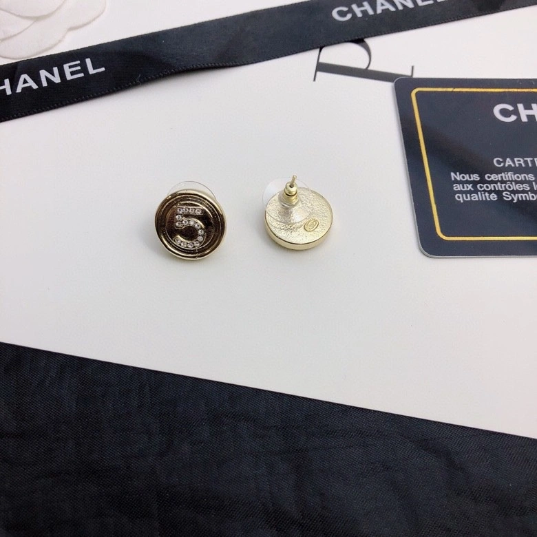 Elegant Chanel Earrings 227527