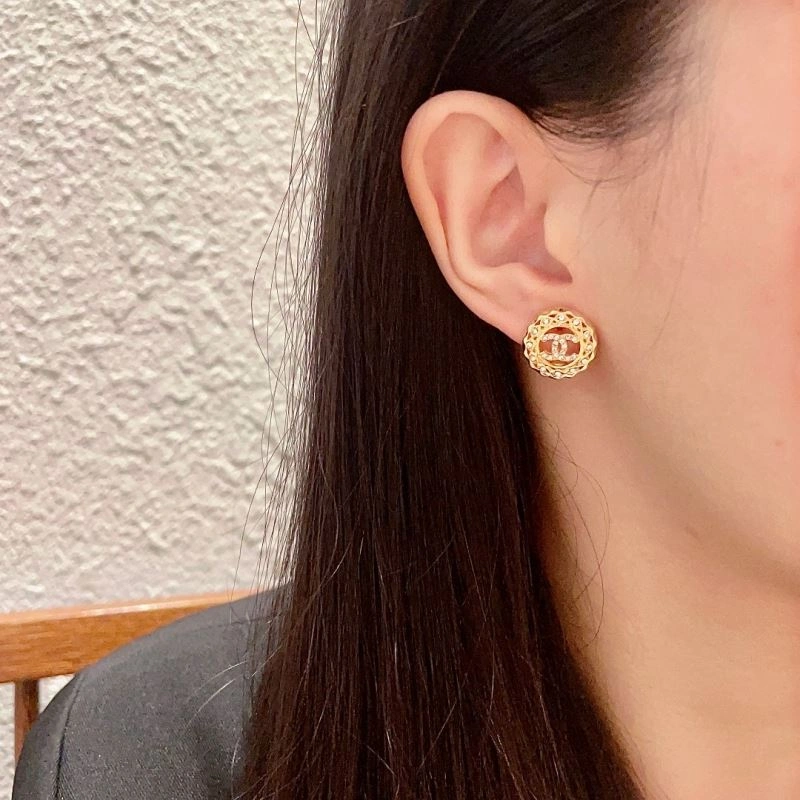 Tailored Chanel Earrings 227519