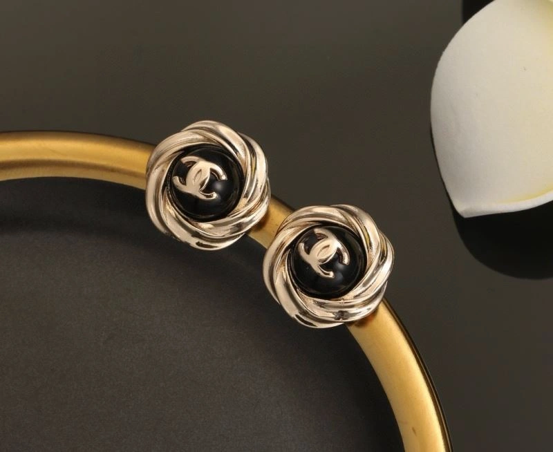 Chanel Earrings Comfortable 227511