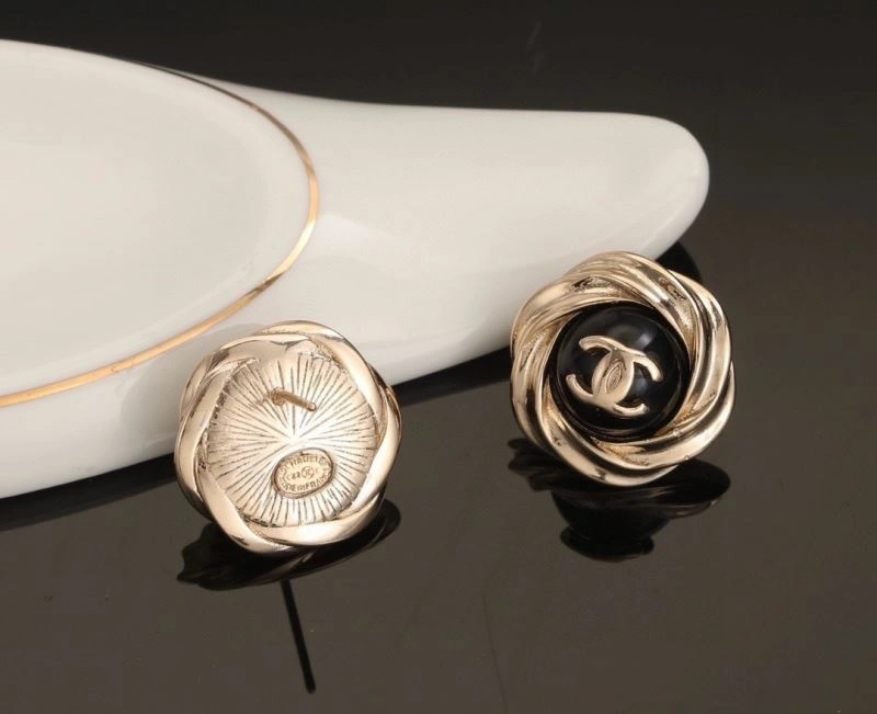 Chanel Earrings Comfortable 227511