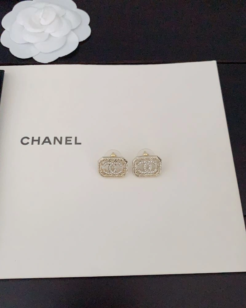 Trendsetting Chanel Earrings 227466