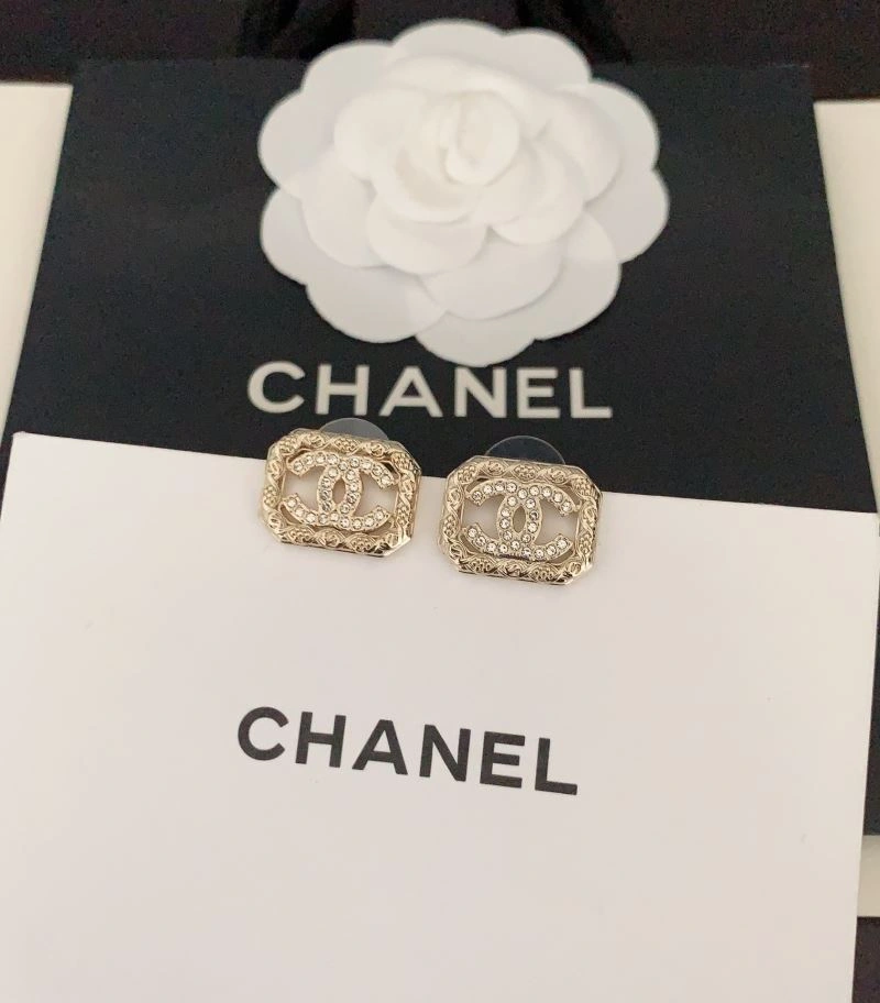 Trendsetting Chanel Earrings 227466