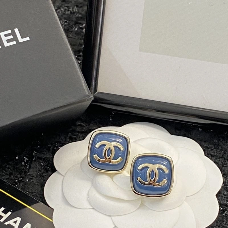Chanel Earrings Cozy 227479