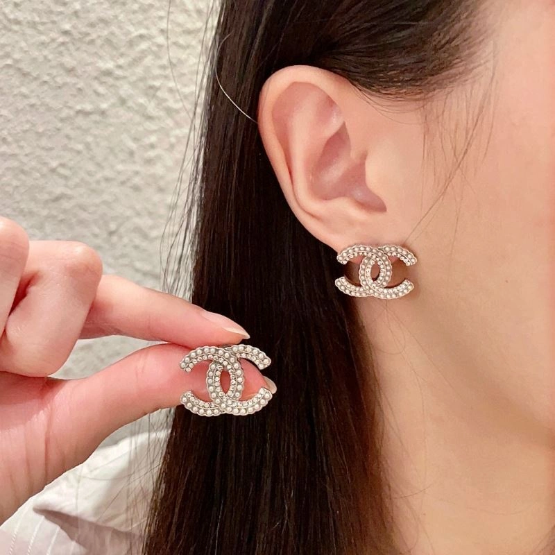 Chanel Earrings Packable 227460