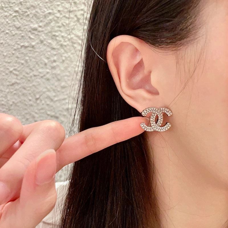 Chanel Earrings Packable 227460