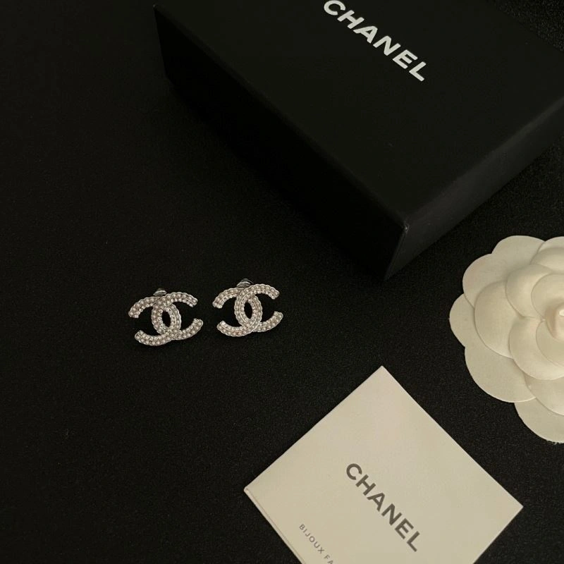 Chanel Earrings Packable 227460