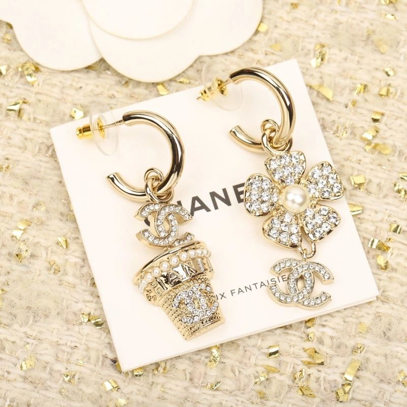 TechFriendly Chanel Earrings 227544