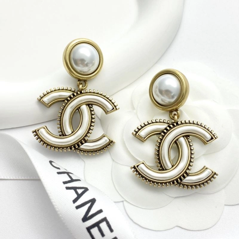 Effortless Chanel Earrings 227454