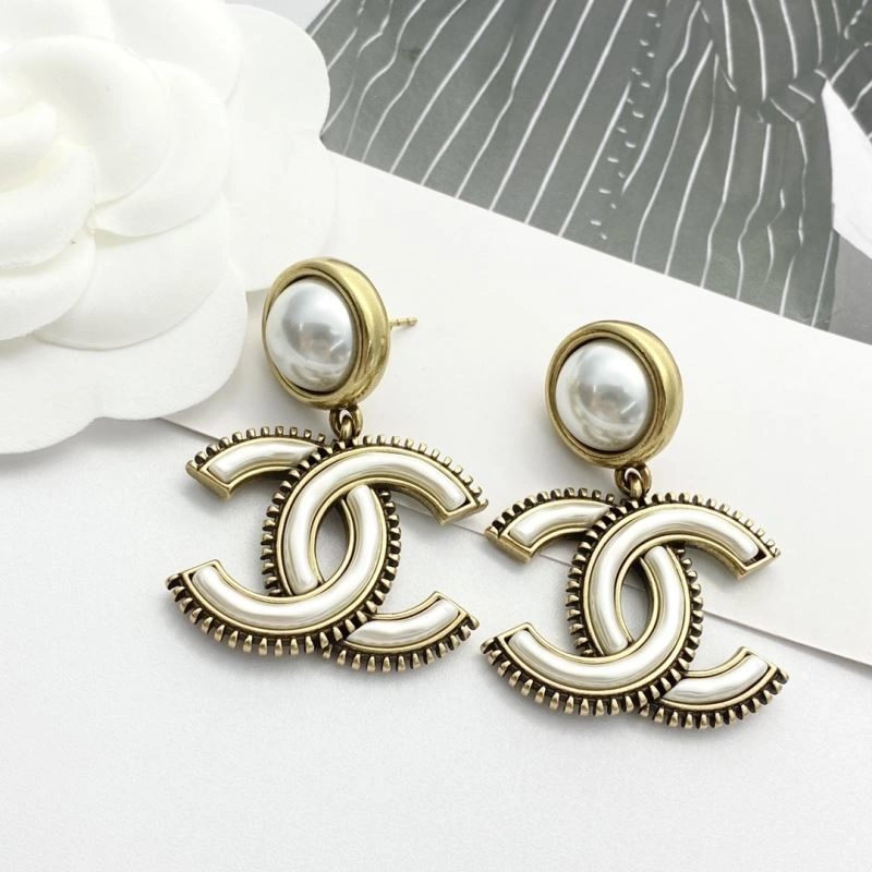 Effortless Chanel Earrings 227454