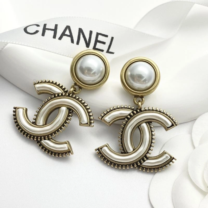 Effortless Chanel Earrings 227454