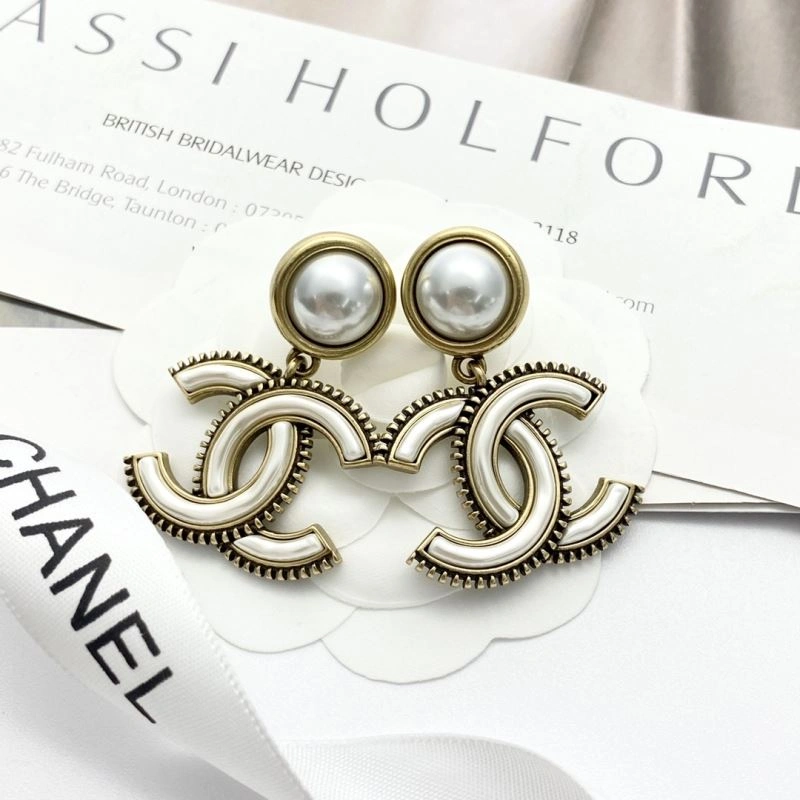 Effortless Chanel Earrings 227454