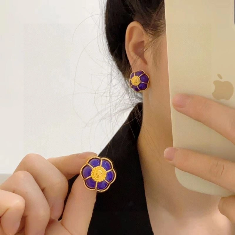 Chanel Earrings Breathable 227402