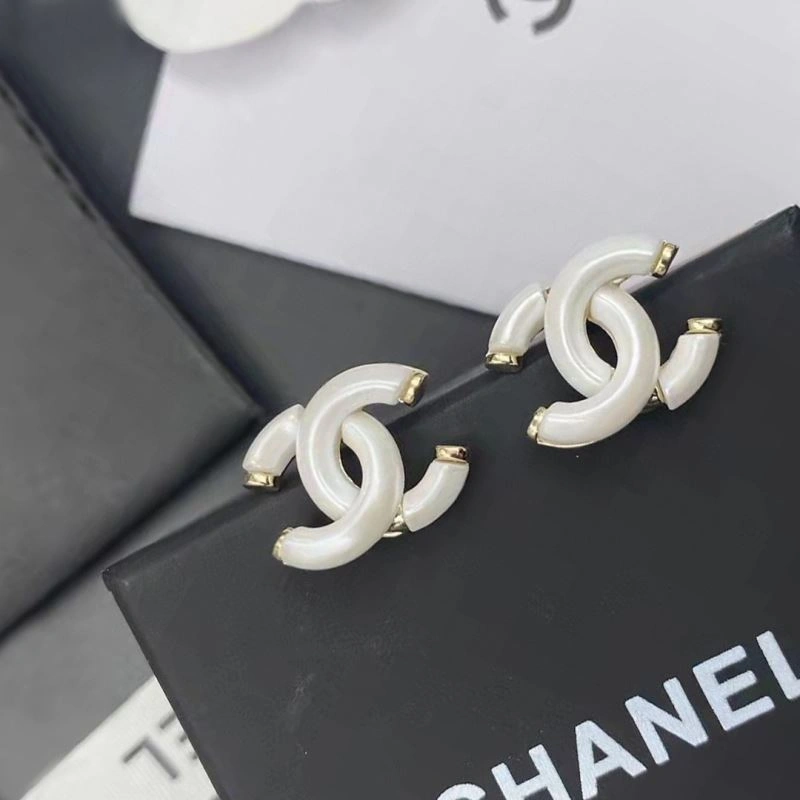 Lightweight Chanel Earrings 227407