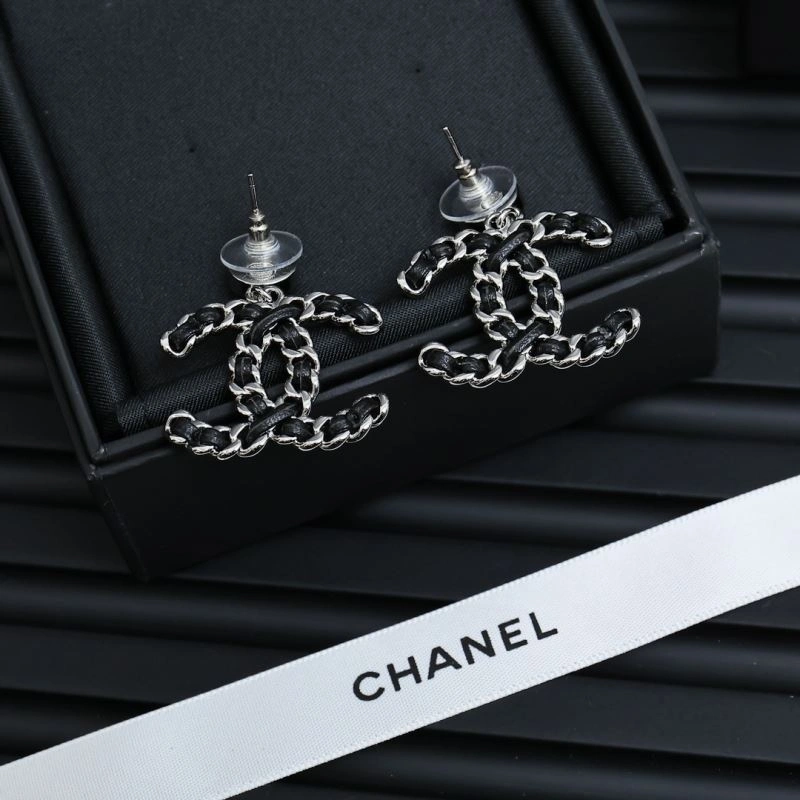 Chanel Earrings Compact 227380