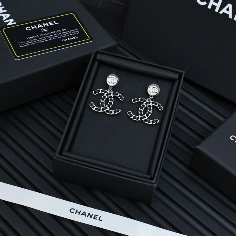 Chanel Earrings Compact 227380